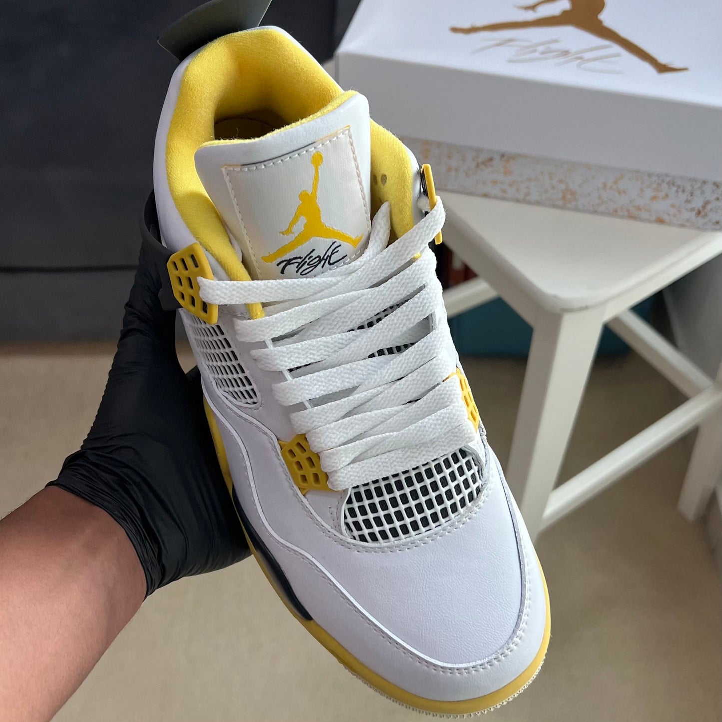 Air Jordan 4 “Vivid Sulfur”