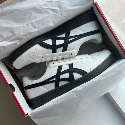 Onitsuka Tiger Advanti “Cream White Black”