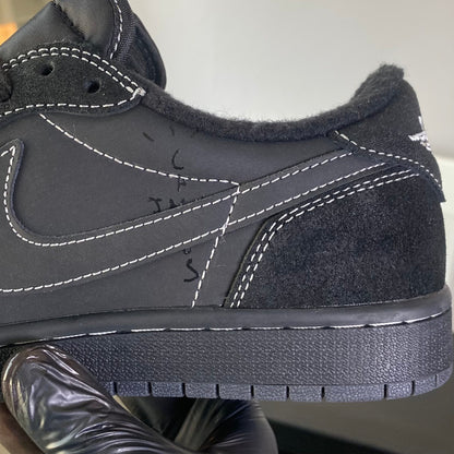 Travis Scott x Jordan 1 Low “Phantom”