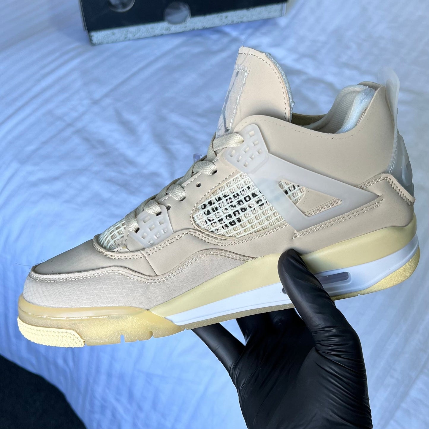 Air Jordan 4 “Off White”