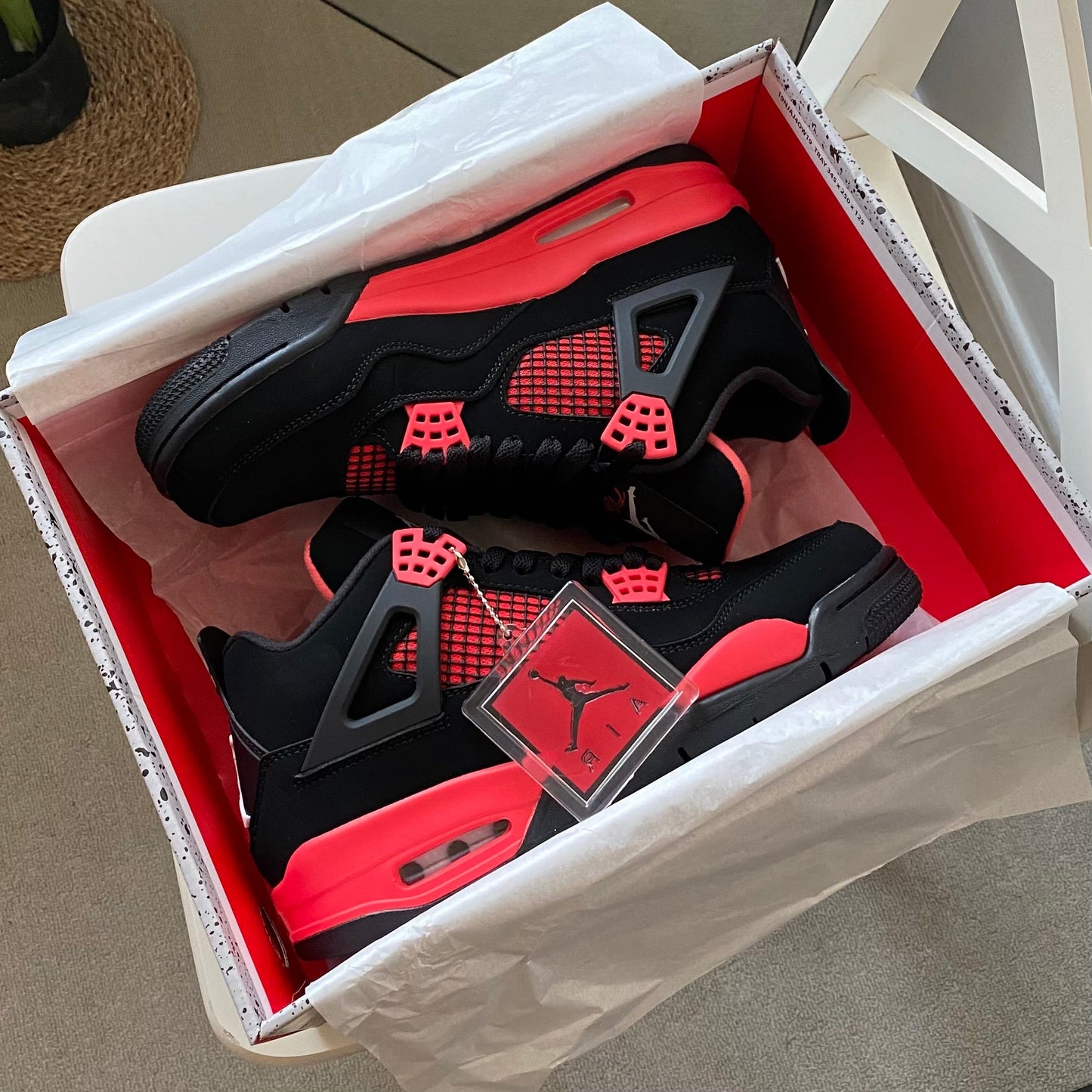 Air Jordan 4 Retro “Red Thunder”