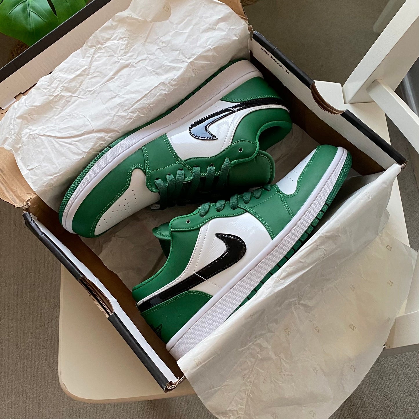 Air Jordan 1 Low “Pine Green”