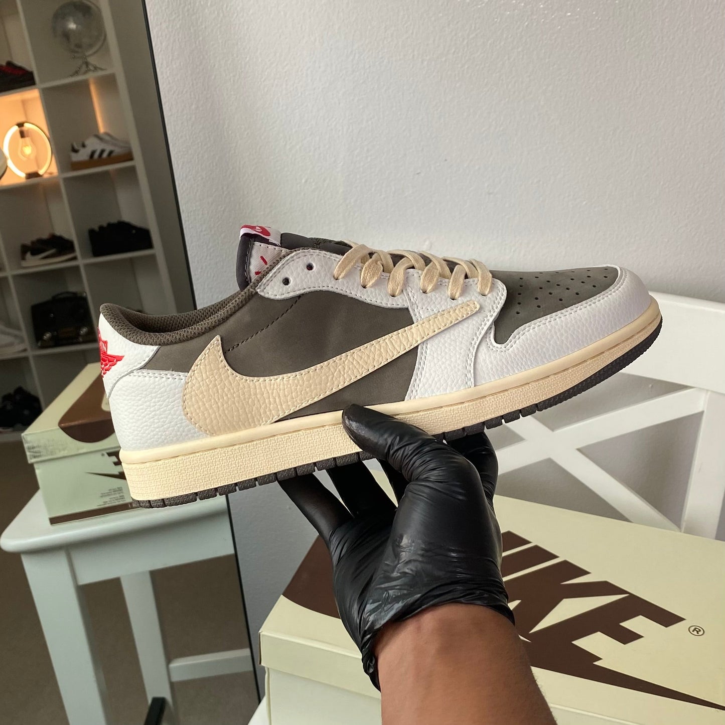 Travis Scott x Jordan 1 Low “Reverse Mocha”