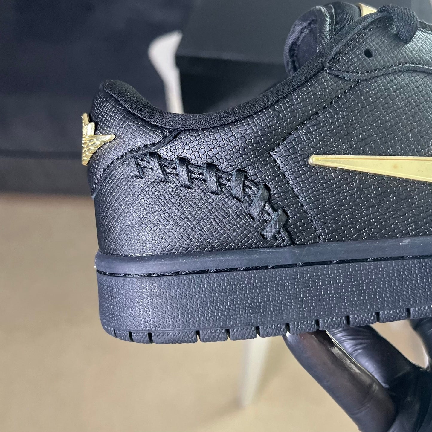 Jordan 1 Low Method of Make “Black Metallic Gold”