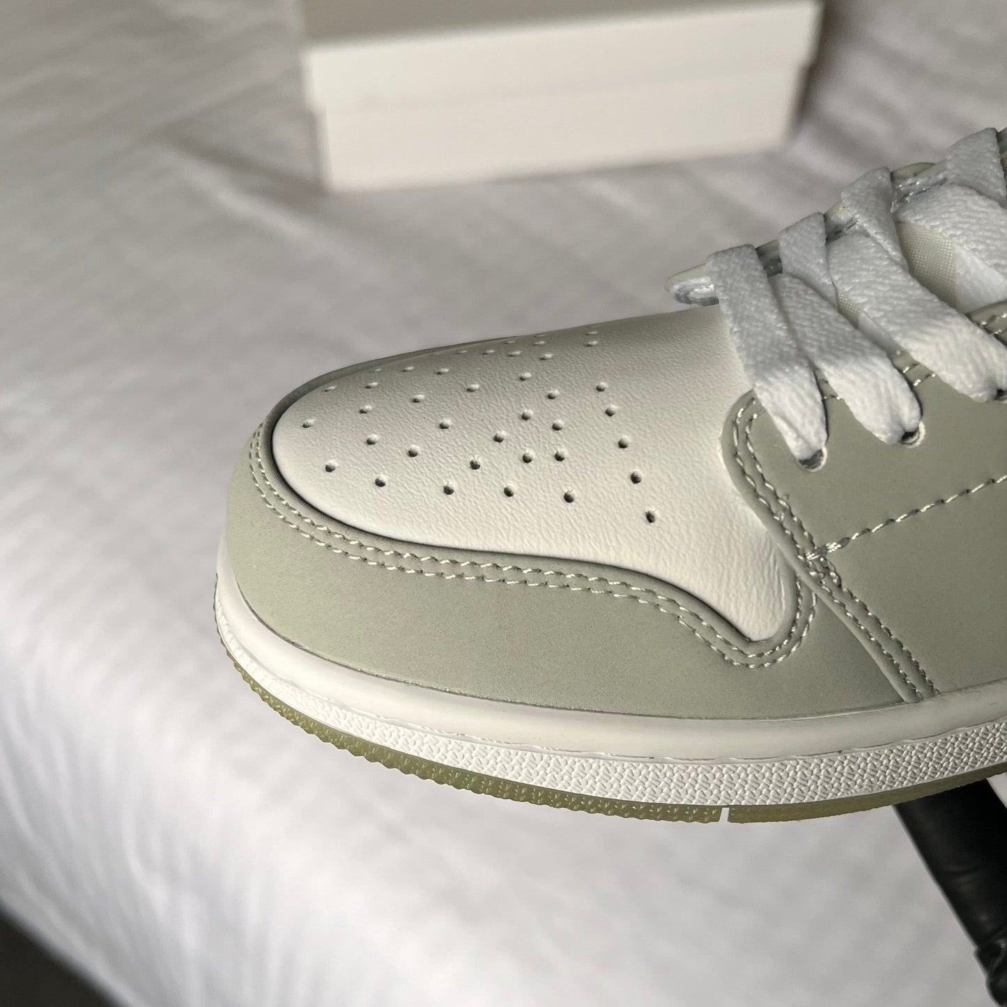 Air Jordan 1 Low “White/Wolf Grey”