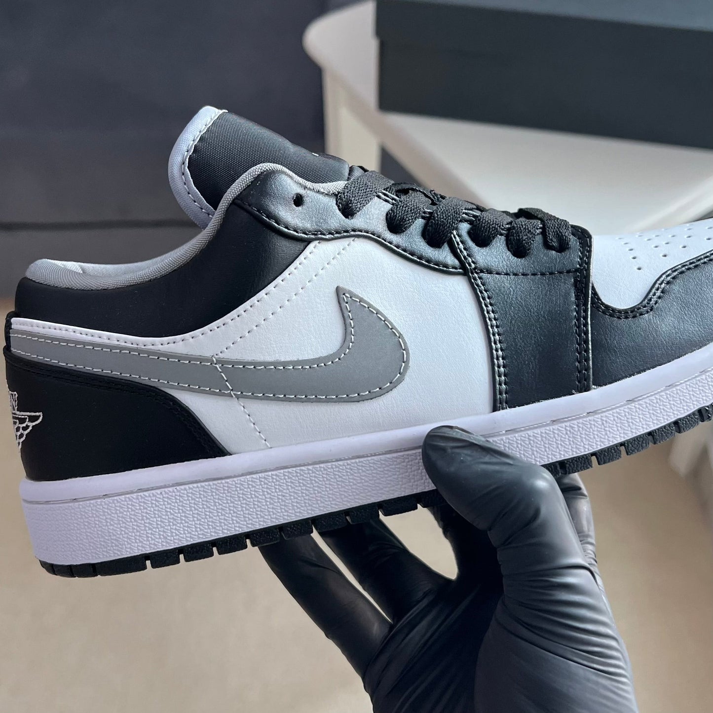 AJ 1 Low “Black/Particle Grey”