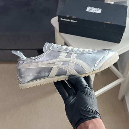 Onitsuka Tiger MEXICO 66 “Silver Off White”