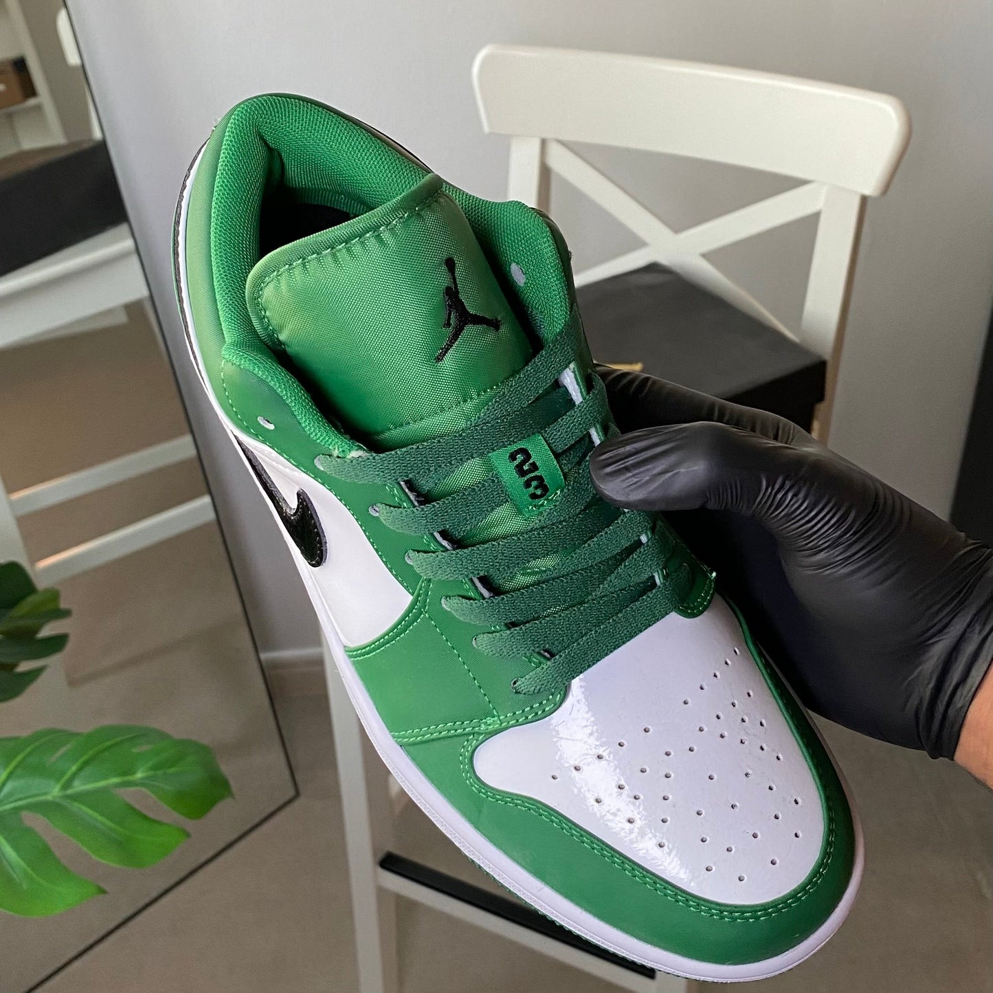 Air Jordan 1 Low “Pine Green”