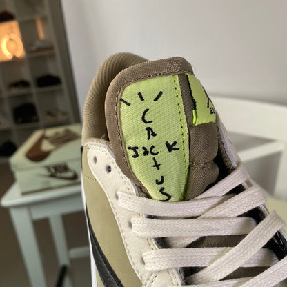 Travis Scott x Jordan 1 Low Golf “Neutral Olive”