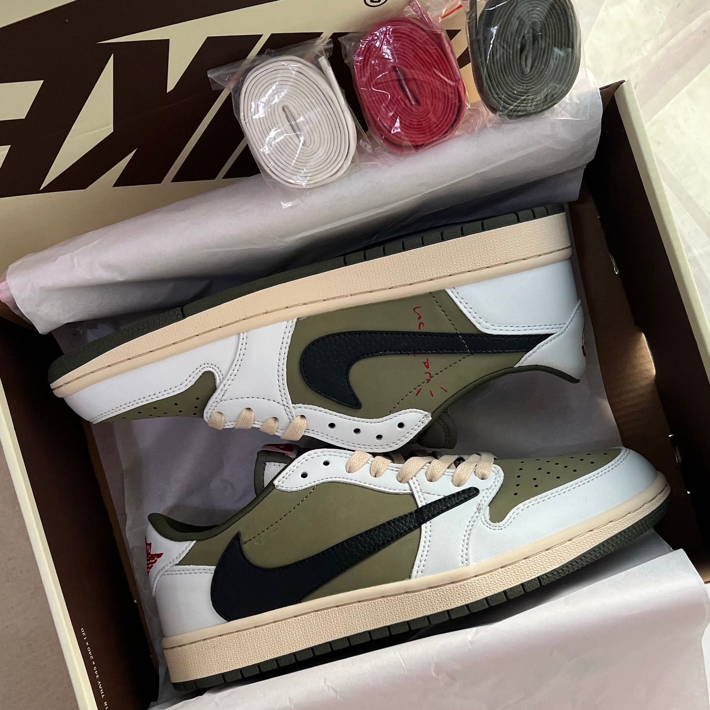 Travis Scott x Jordan 1 Low “Medium Olive”