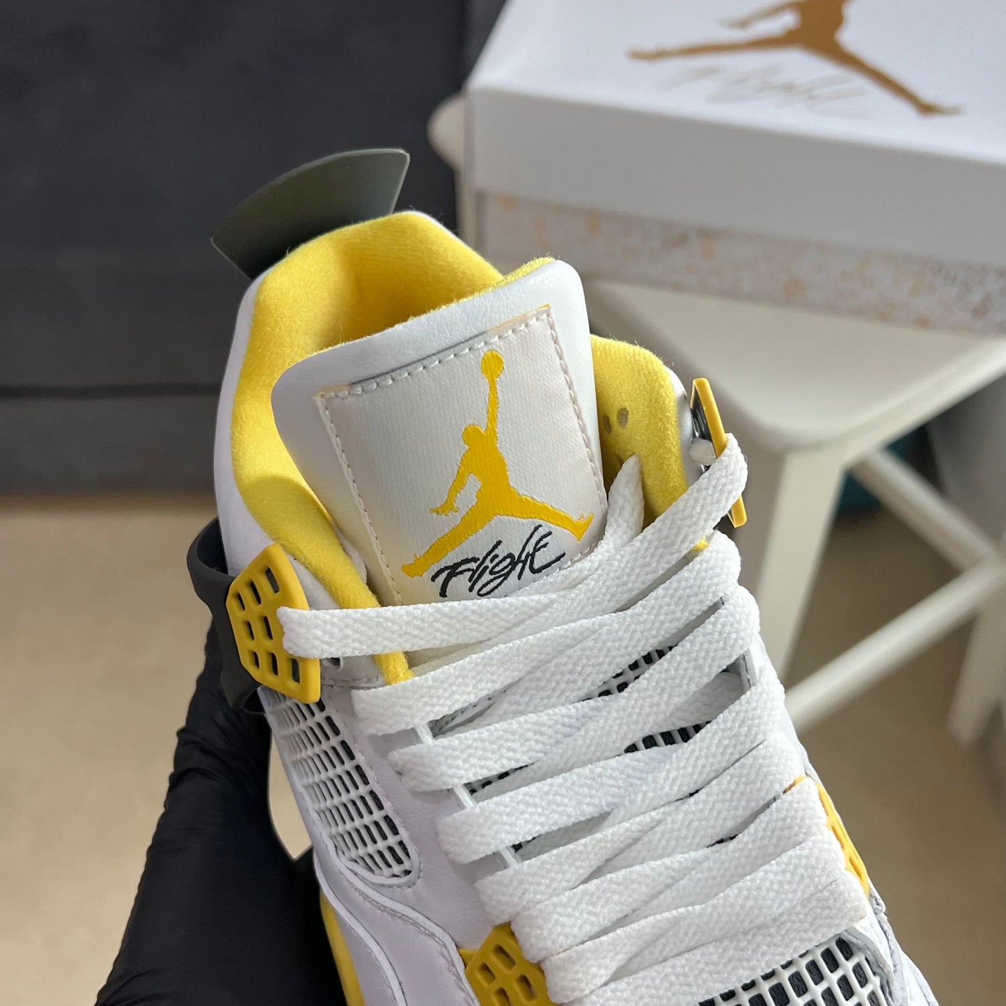 Air Jordan 4 “Vivid Sulfur”