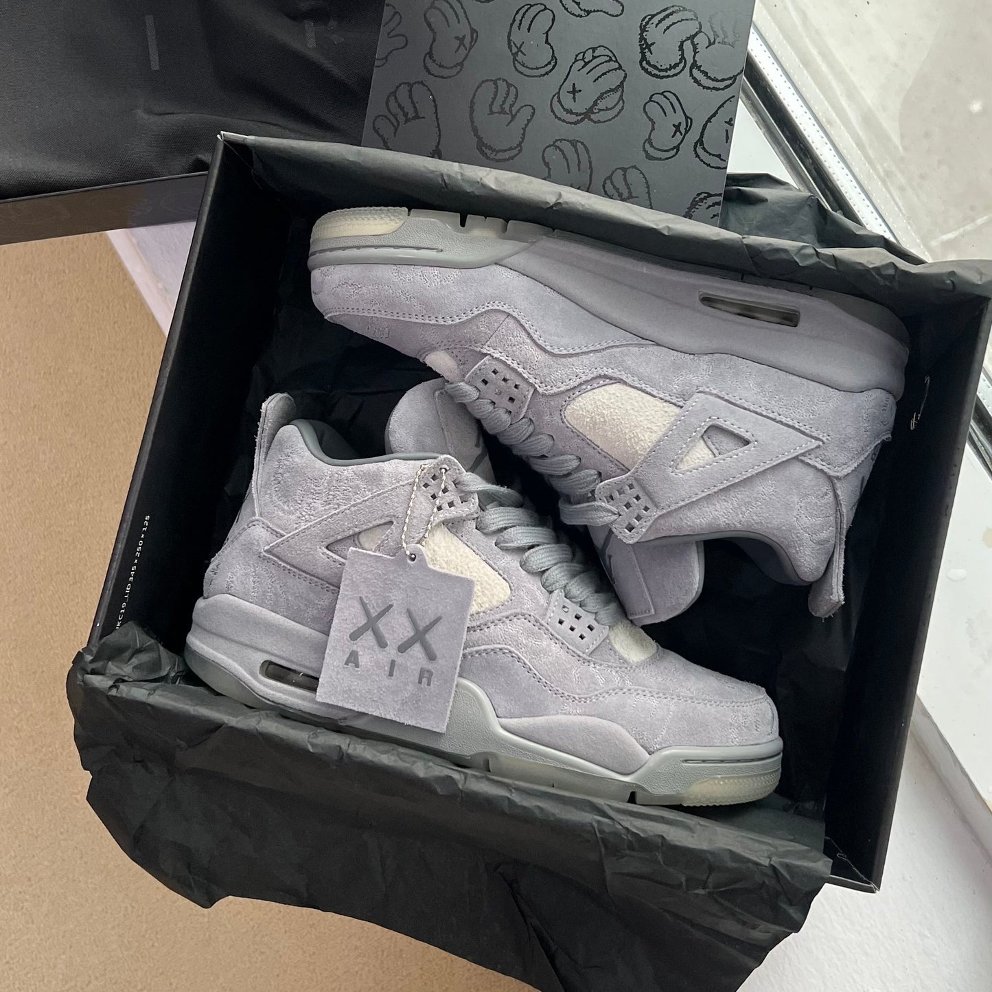 Air Jordan 4 Retro “Kaws”