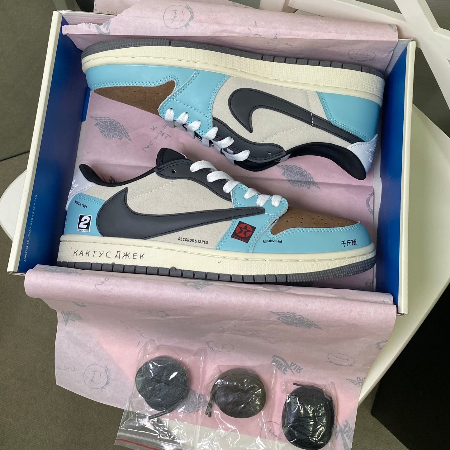 Travis Scott X Jordan 1 Low “BMW JACKBOYS”